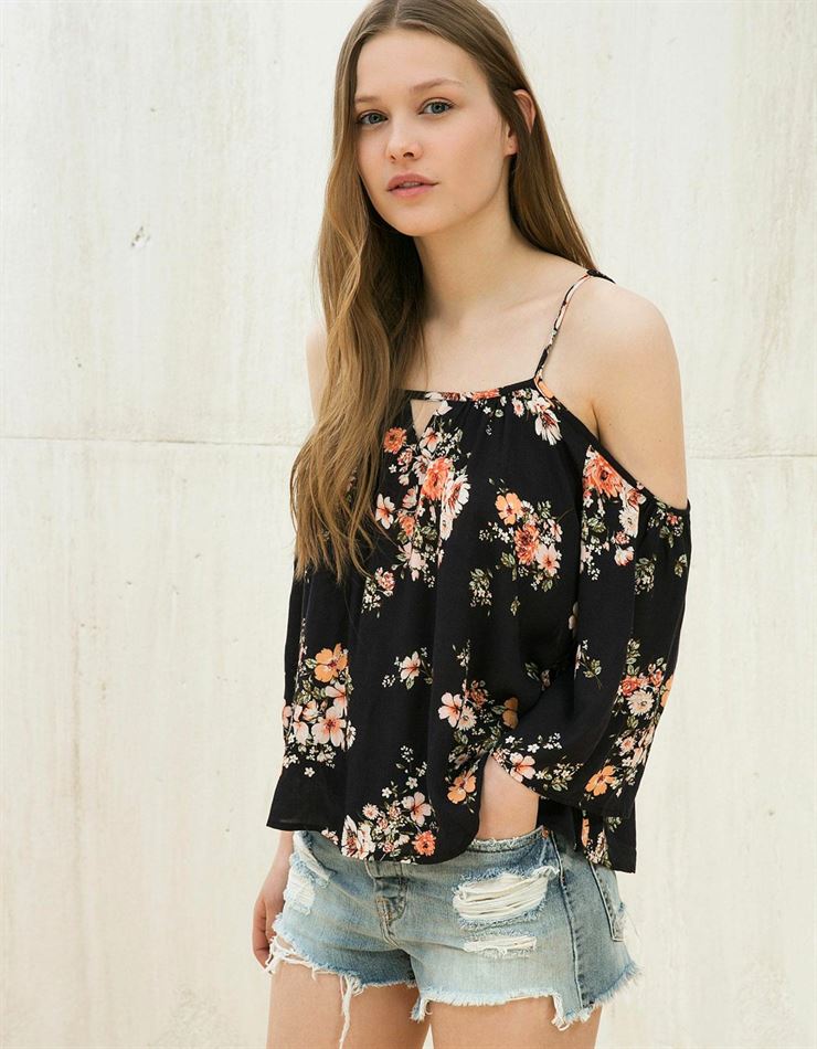 Ropa Bershka sin hombros el verano se hace sentir